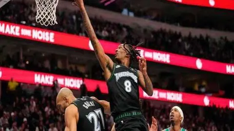 许昕AWE巡展，意外陷入雷鸟专区魅力